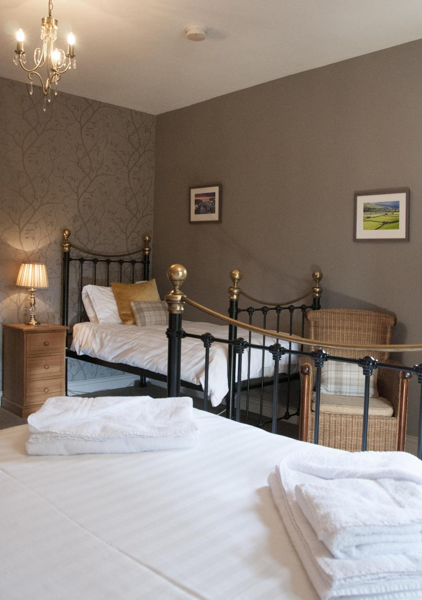 ת'ירסק The Poplars Rooms & Cottages מראה חיצוני תמונה